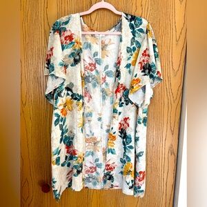 MAURICES floral kimono
